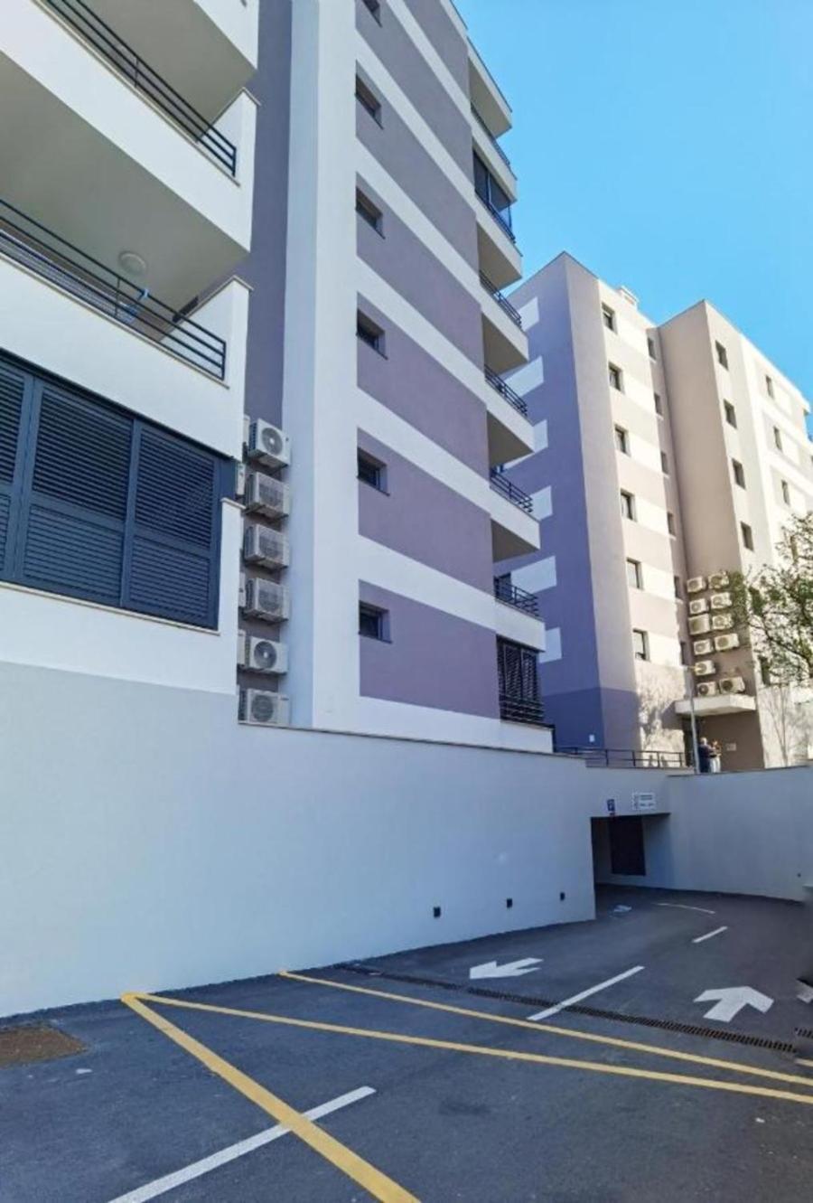 S'Akvarel 1 & 5 - Private Garage Lägenhet Split Exteriör bild